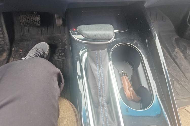 Used Buick Velite 6 2019 Connected & Smart Edition Gear Lever