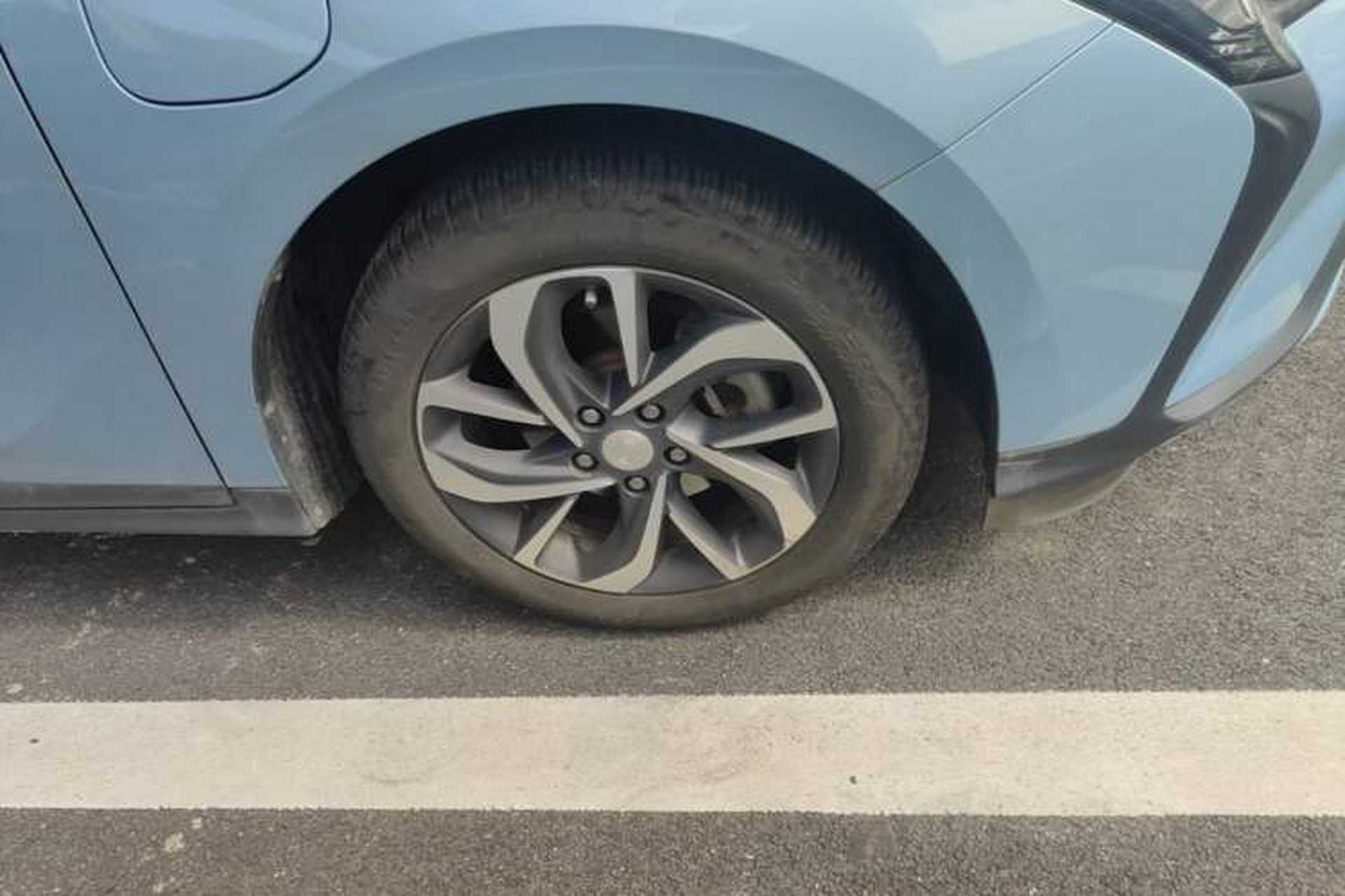 Used Buick Velite 6 2019 Connected & Smart Edition Right Front Wheel Hub
