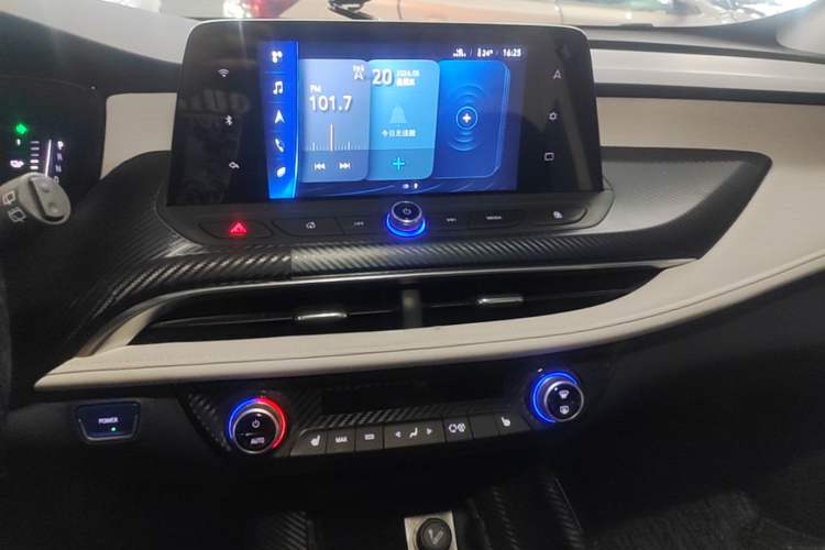 Used Buick Velite 6 2019 Connected & Smart Edition Audio And AC Panel