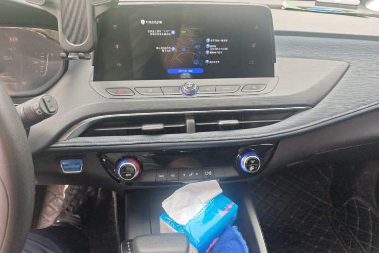 Used Buick Velite 6 2019 Connected Fashion Model Audio And AC Panel