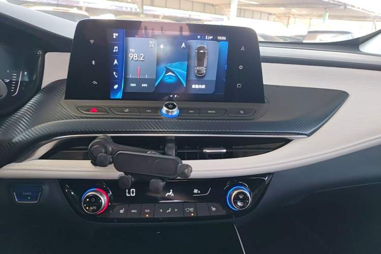 Used Buick Velite 6 2019 Connected & Smart Edition Audio And AC Panel