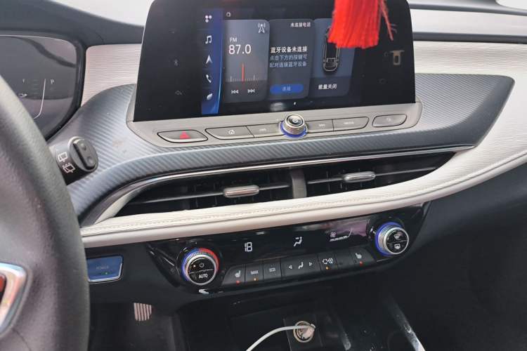 Used Buick Velite 6 2019 Connected & Smart Edition Audio And AC Panel