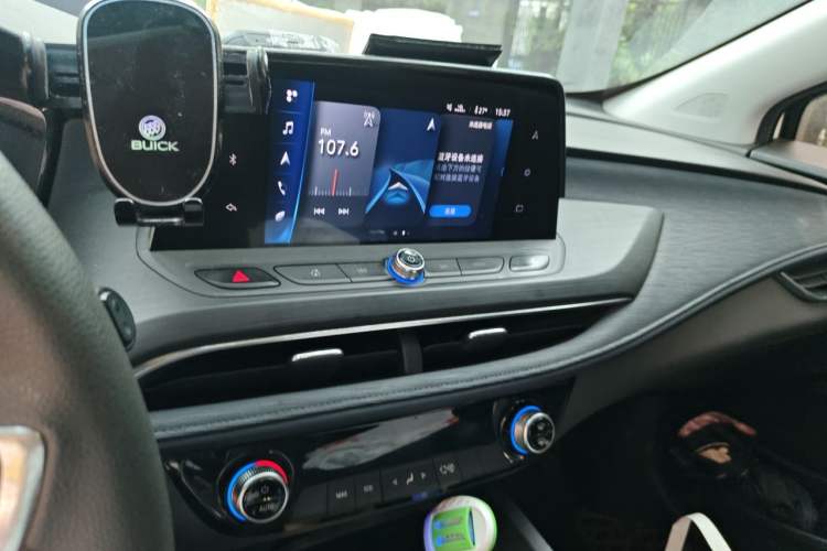Used Buick Velite 6 2019 Connected Fashion Model Audio And AC Panel