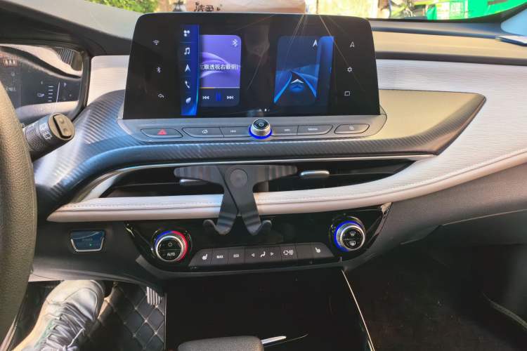 Used Buick Velite 6 2019 Connected & Smart Edition Audio And AC Panel