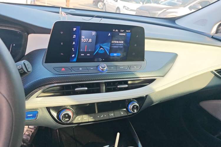 Used Buick Velite 6 2019 Connected & Smart Edition Audio And AC Panel
