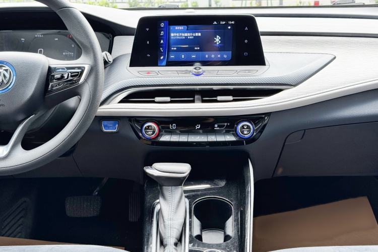 Used Buick Velite 6 2019 Connected & Smart Edition Audio And AC Panel