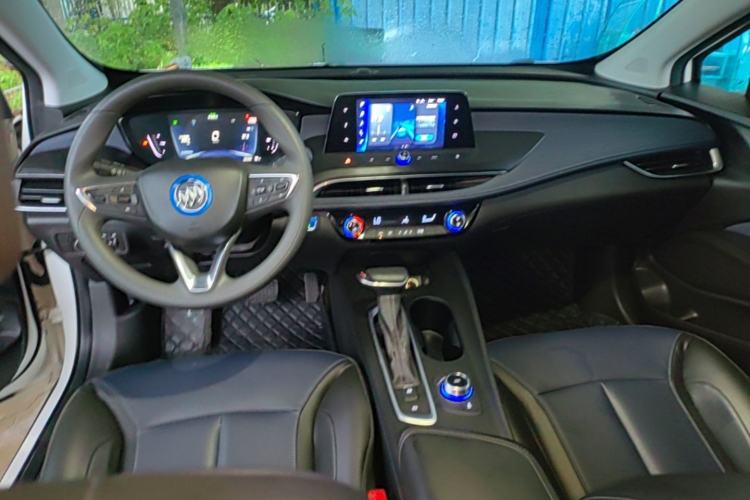 Used Buick Velite 6 2019 Connected Fashion Model Center Console