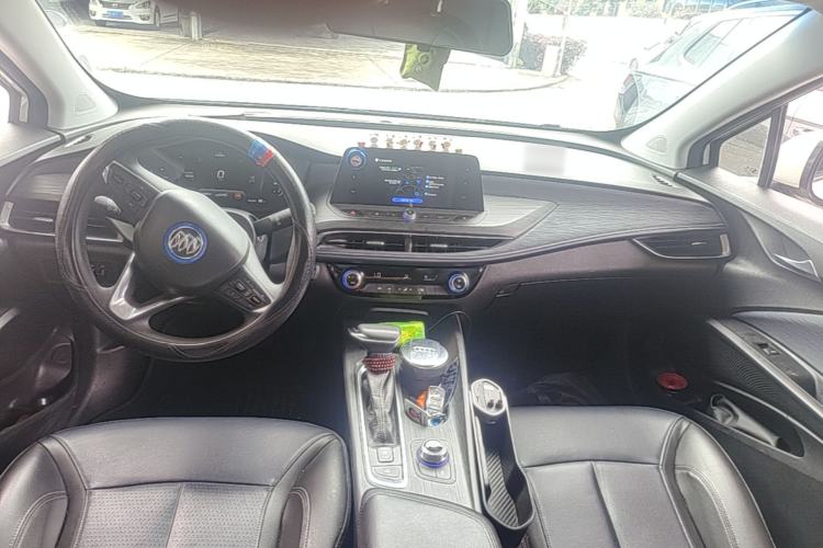 Used Buick Velite 6 2019 Connected Fashion Model Center Console