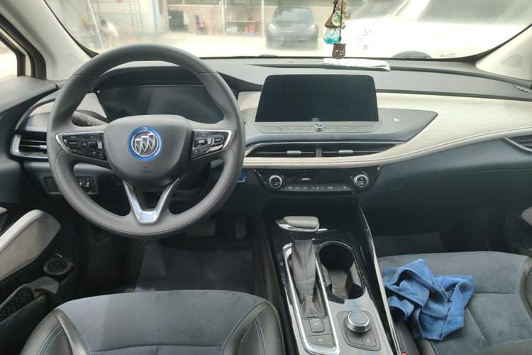 Used Buick Velite 6 2019 Connected & Smart Edition Center Console