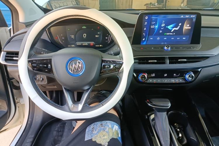 Used Buick Velite 6 2019 Connected & Smart Center Console