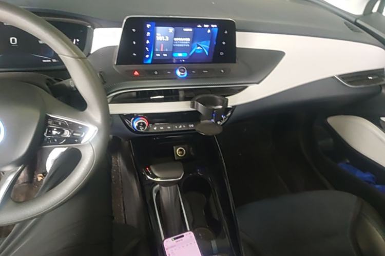 Used Buick Velite 6 2019 Connected & Smart Edition Center Console