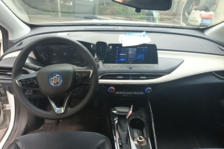 Used Buick Velite 6 2019 Connected & Smart Center Console