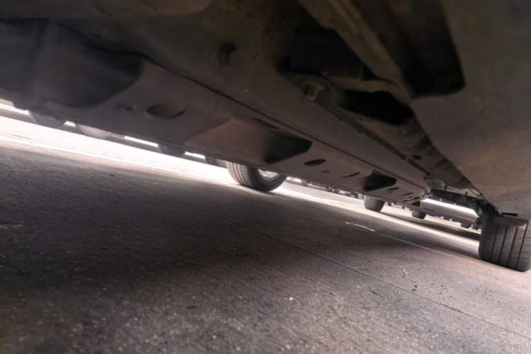 Used Buick Velite 6 2019 Connected Fashion Model Chassis Front Left