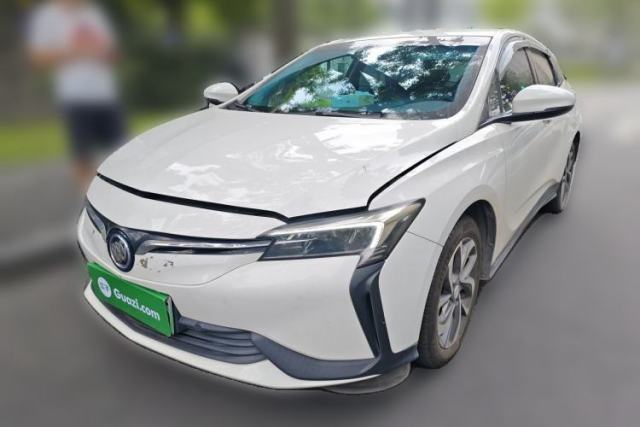 Used Buick Velite 6 2019 Connected Fashion Model