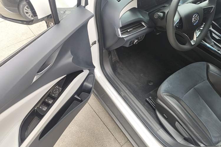 Used Buick Velite 6 2019 Connected & Smart Edition Driver Seat