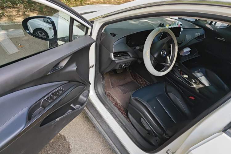 Used Buick Velite 6 2019 Connected Fashion Model Driver Seat