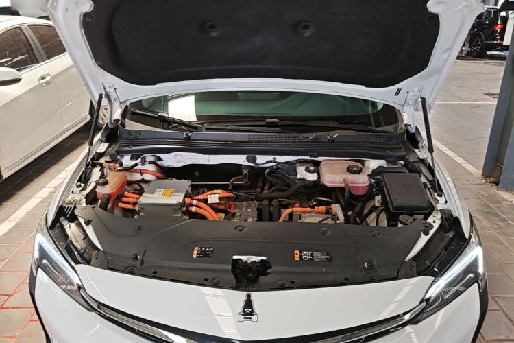 Used Buick Velite 6 2019 Connected & Smart Edition Engine Bay