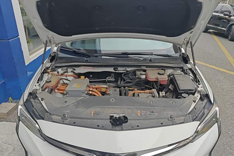 Used Buick Velite 6 2019 Connected & Smart Edition Engine Bay