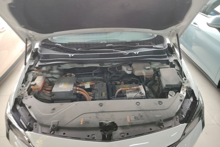 Used Buick Velite 6 2019 Connected & Smart Edition Engine Bay
