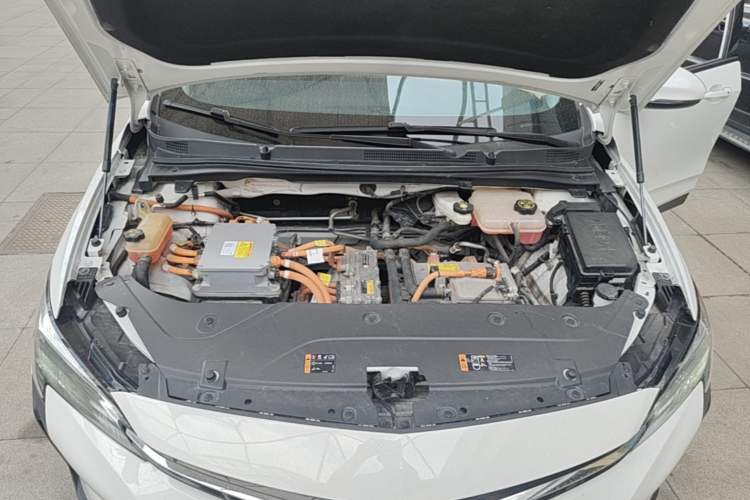 Used Buick Velite 6 2019 Connected & Smart Edition Engine Bay