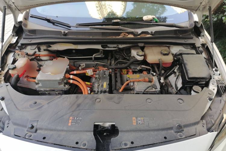 Used Buick Velite 6 2019 Connected & Smart Edition Engine Bay