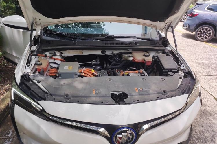 Used Buick Velite 6 2019 Connected & Smart Edition Engine Bay