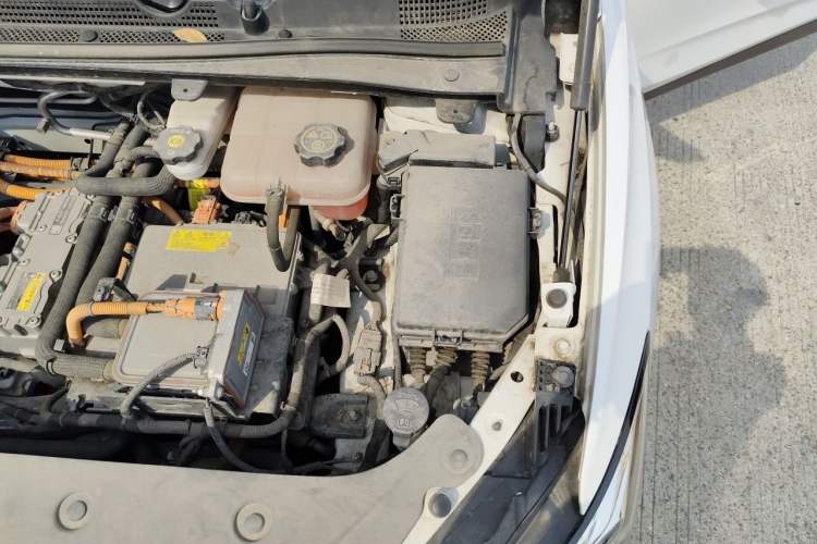 Used Buick Velite 6 2019 Connected & Smart Edition Engine Bay Left