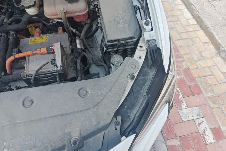 Used Buick Velite 6 2019 Connected & Smart Edition Engine Bay Left