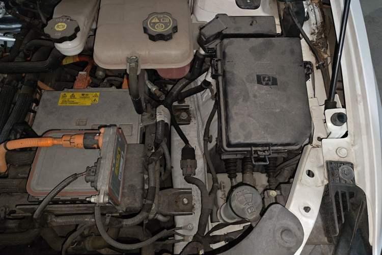 Used Buick Velite 6 2019 Connected & Smart Edition Engine Bay Left