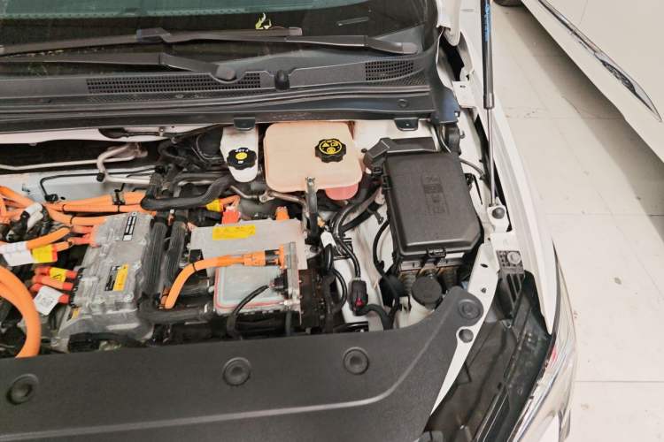 Used Buick Velite 6 2019 Connected & Smart Edition Engine Bay Left