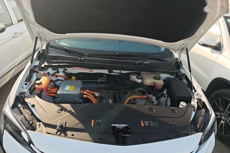 Used Buick Velite 6 2019 Connected & Smart Edition Engine Bay