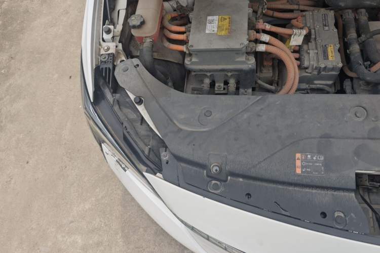 Used Buick Velite 6 2019 Connected Fashion Model Engine Bay Right