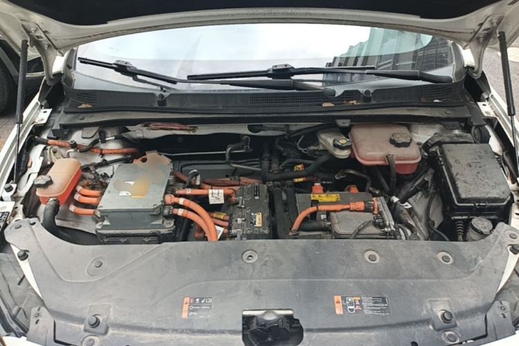 Used Buick Velite 6 2019 Connected & Smart Engine Bay
