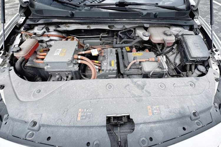 Used Buick Velite 6 2019 Connected & Smart Edition Engine Bay
