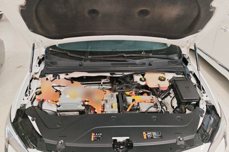 Used Buick Velite 6 2019 Connected & Smart Edition Engine Bay
