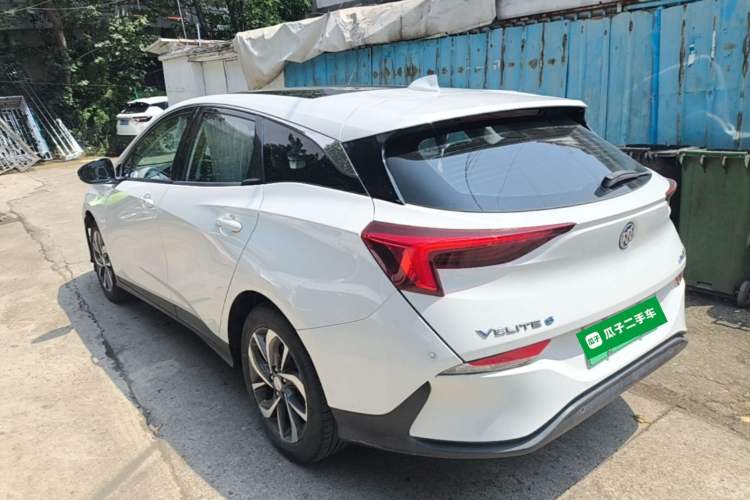 Used Buick Velite 6 2019 Connected & Smart Edition Exterior 2