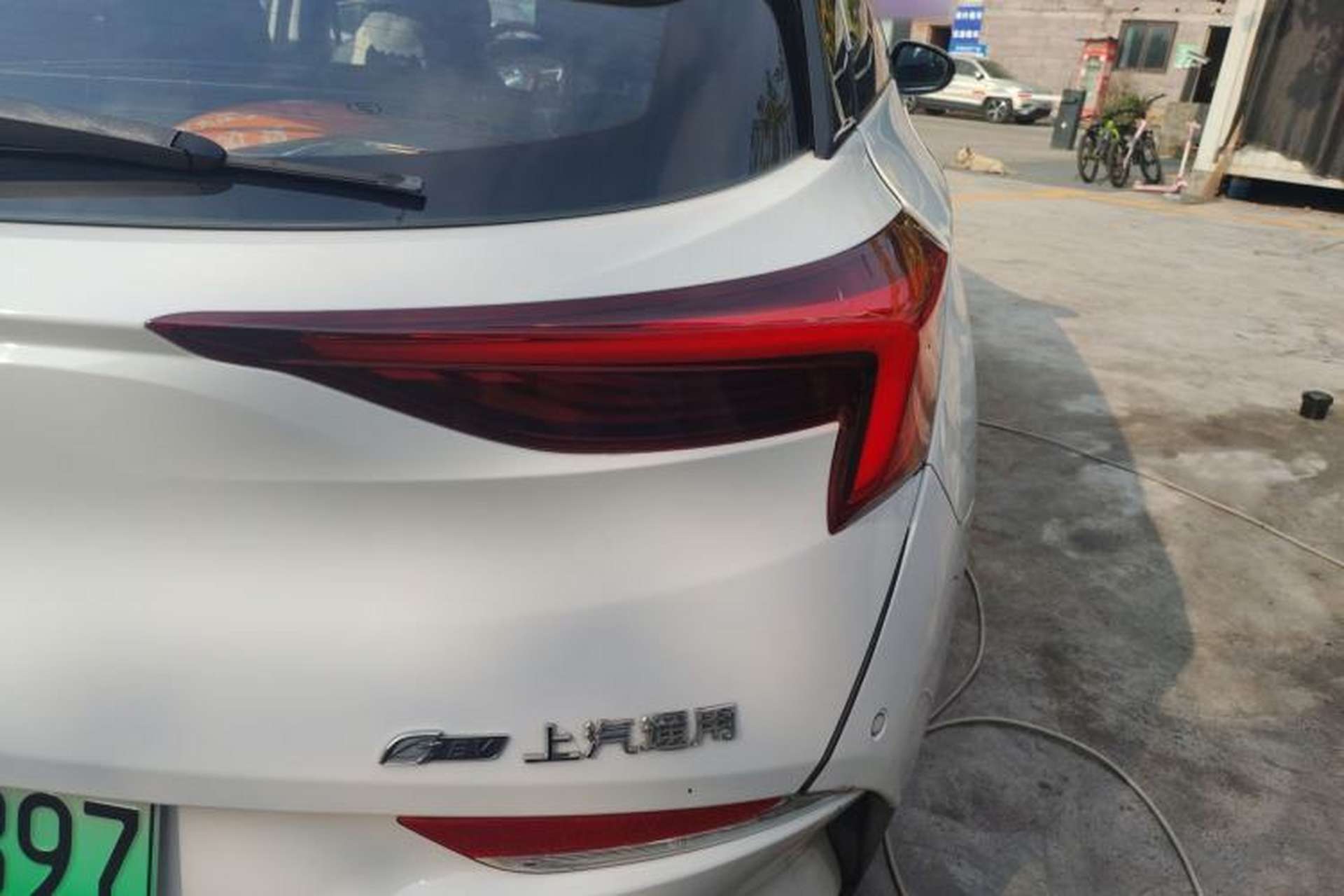 Used Buick Velite 6 2019 Connected Fashion Model Exterior 2