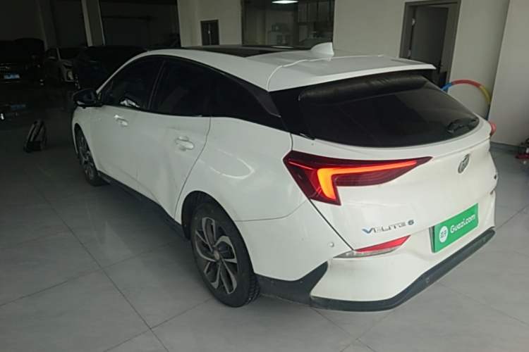 Used Buick Velite 6 2019 Connected & Smart Edition Exterior 2