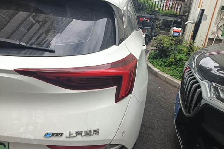 Used Buick Velite 6 2019 Connected & Smart Exterior 3