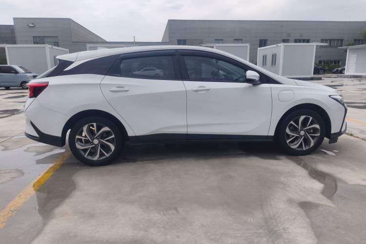 Used Buick Velite 6 2019 Connected & Smart Edition Exterior 4