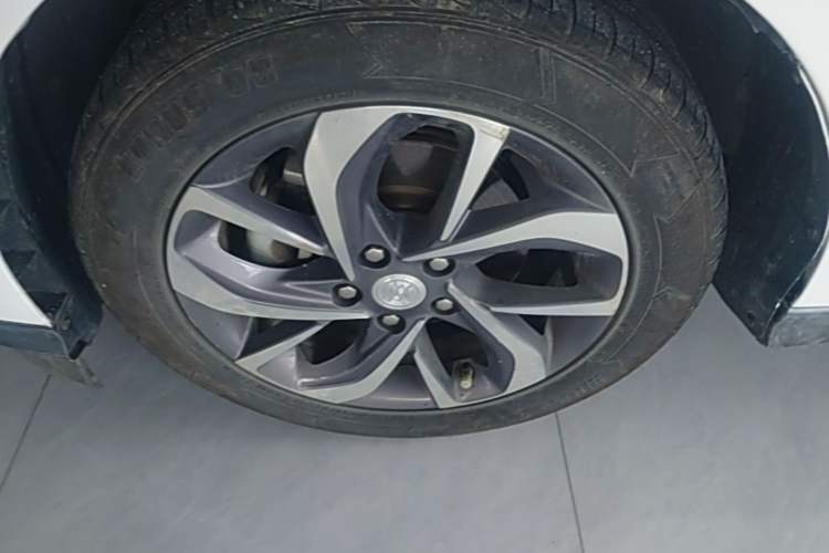 Used Buick Velite 6 2019 Connected & Smart Edition Exterior 4