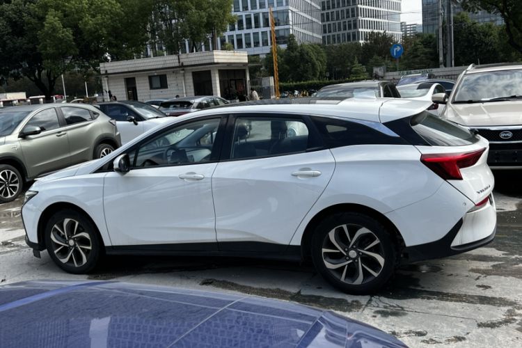 Used Buick Velite 6 2019 Connected & Smart Edition Exterior 4