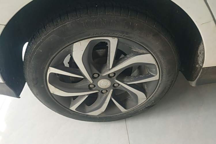 Used Buick Velite 6 2019 Connected & Smart Edition Exterior 5
