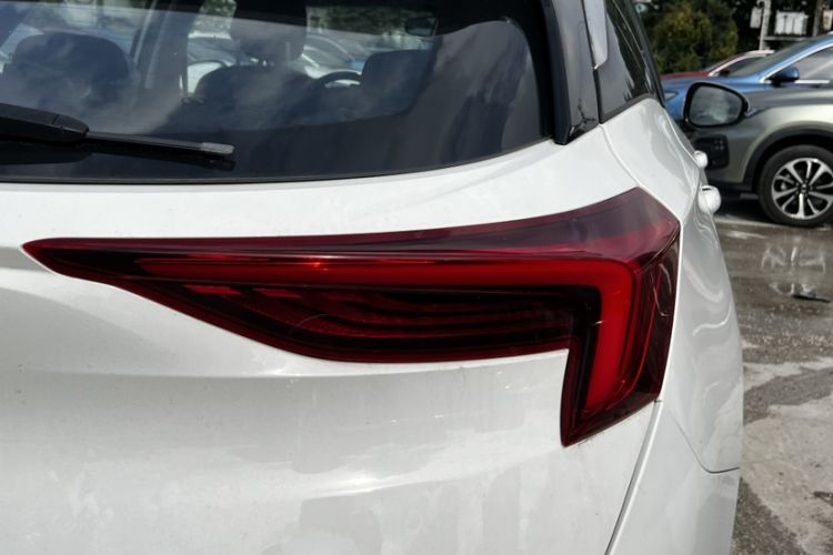 Used Buick Velite 6 2019 Connected & Smart Edition Exterior 6