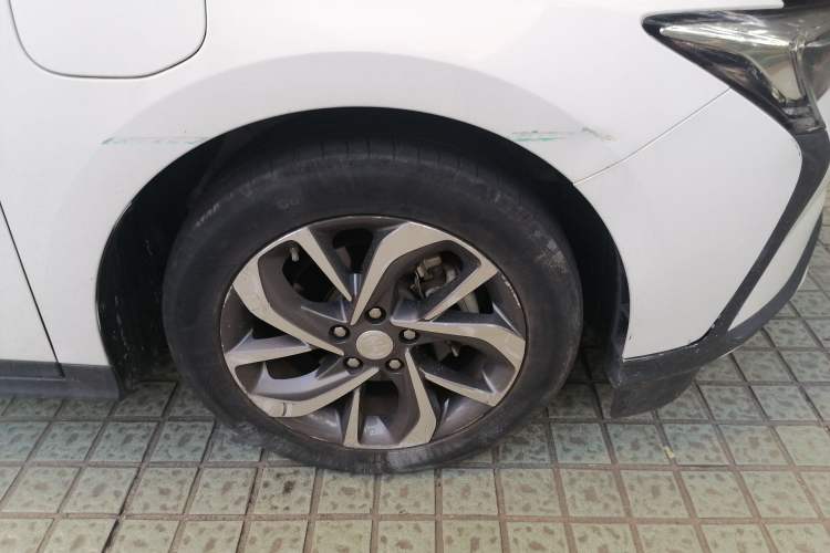 Used Buick Velite 6 2019 Connected & Smart Edition Exterior 7