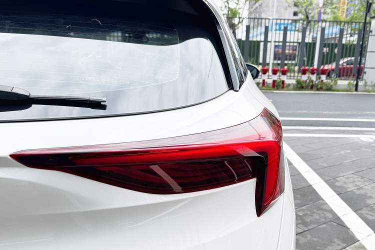 Used Buick Velite 6 2019 Connected & Smart Edition Exterior 7