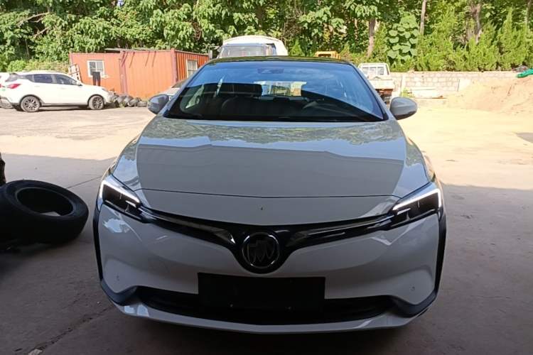 Used Buick Velite 6 2019 Connected & Smart Front