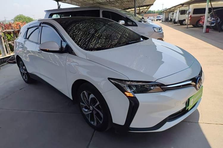 Used Buick Velite 6 2019 Connected & Smart Edition Front Right 45 Deg
