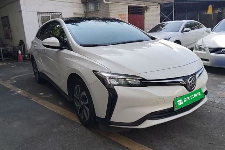 Used Buick Velite 6 2019 Connected & Smart Edition Front Right 45 Deg