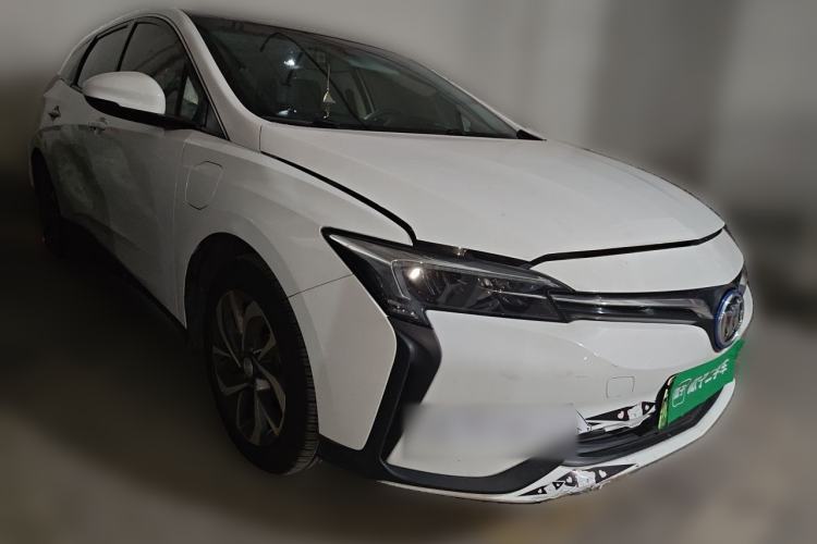 Used Buick Velite 6 2019 Connected & Smart Edition Front Right 45 Deg